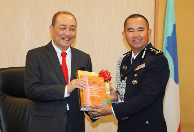 Victor Sanjos Komander Esscom baharu