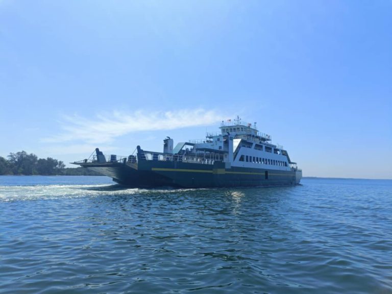 Feri kenderaan, penumpang ditahan , kesalahan di bawah Ordinan Perkapalan Saudagar 1957 (MSO)