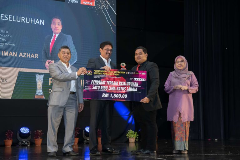 UTP dinobatkan juara Pertandingan Debat Antirasuah IPT Piala Ketua Pesuruhjaya SPRM