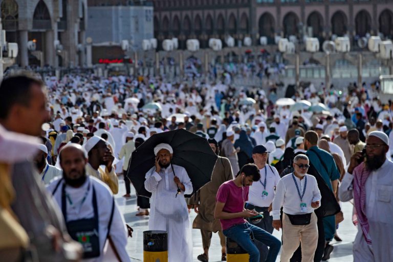 Jemaah haji bergerak ke Arafah Isnin ini