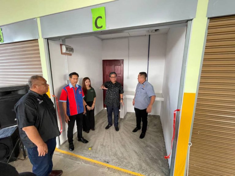 Bangunan ‘Food Court’ pertama di Sook beri keselesaan kepada peniaga