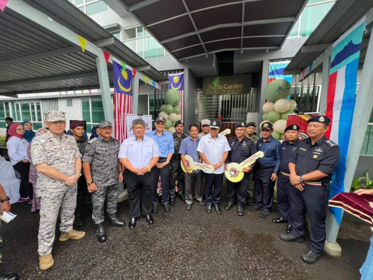 Kerajaan terus tingkat kebajikan petugas ESSCOM – Saifuddin