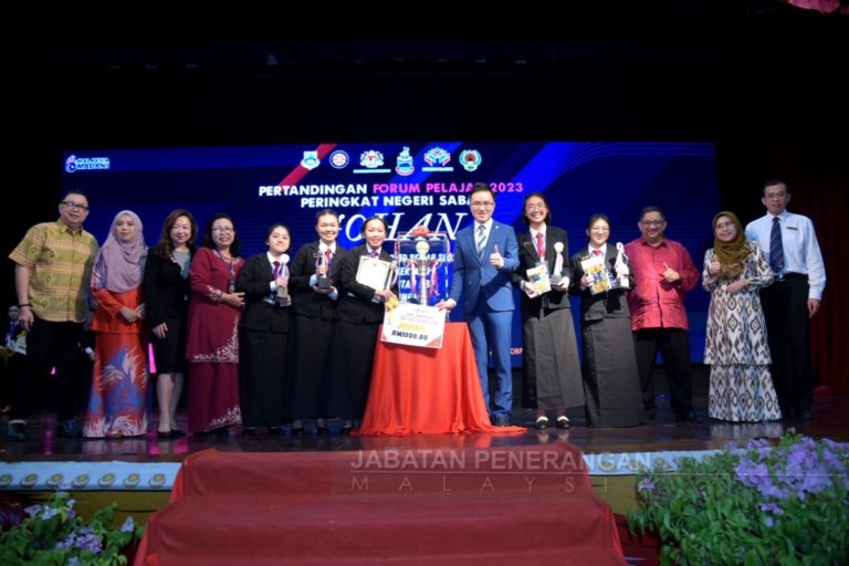 SM Kian Kok juara pertandingan forum pelajar 2023 peringkat negeri Sabah
