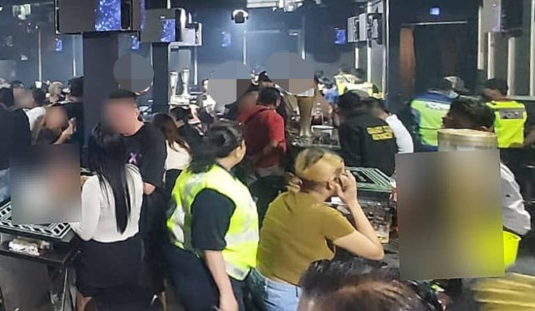 Tiga individu ditahan termasuk pengurus pusat hiburan