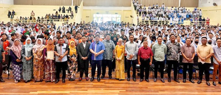 Program Ceramah Motivasi perlu diteruskan, memacu semangat golongan muda untuk berjaya –  Shahelmey