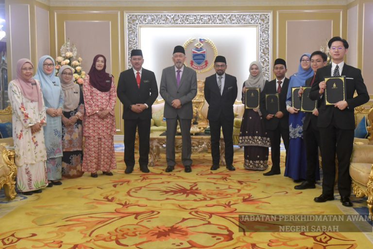 Lima pelajar cemerlang terima Biasiswa Anugerah TYT Sabah