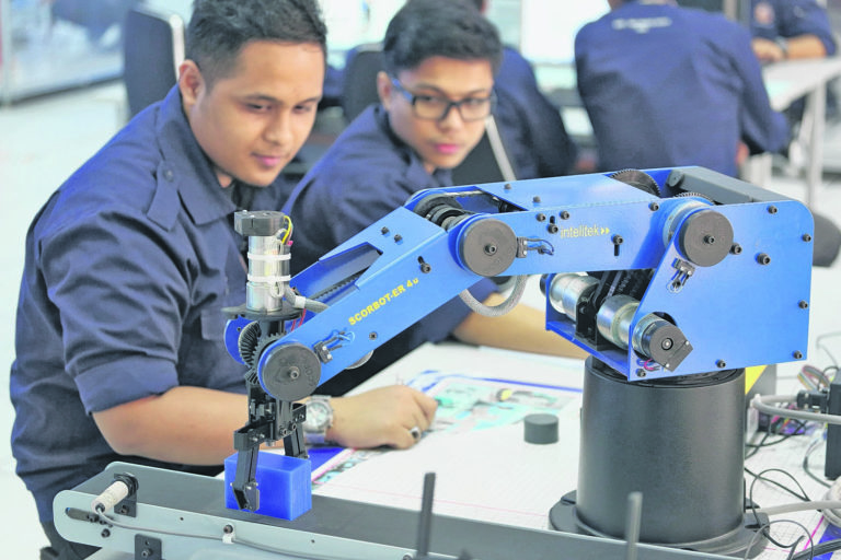 Pembangunan modal insan negara wajar diteliti bagi melahirkan tenaga kerja berkemahiran tinggi