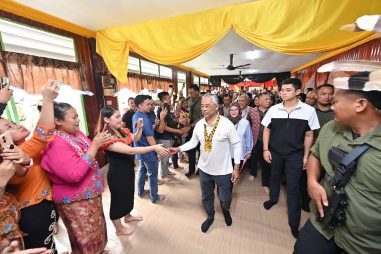 Rakyat Sabah, Sarawak hebat, titah Agong