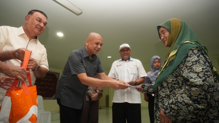 Kerajaan teliti syor pindaan Akta Kawalselia Padi dan Beras, Perintah Beras (Kawalan Gred dan Harga) – Armizan