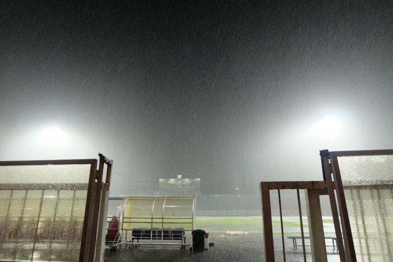 Aksi Sabah FC, Kelantan FC ditunda kerana hujan lebat