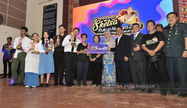 SMK Kolombong johan sketsa Rukun Negara