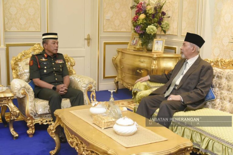 Tun Juhar terima kunjungan Panglima 5 Divisyen Sabah baharu