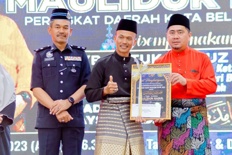 Dr Jafran dianugerahkan Tokoh Maulidur Rasul Kota Belud