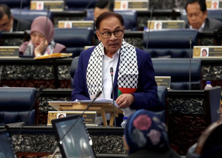 Hantar Pasukan Tentera Ke Palestin Perlu Disepakati Negara Jiran – Anwar