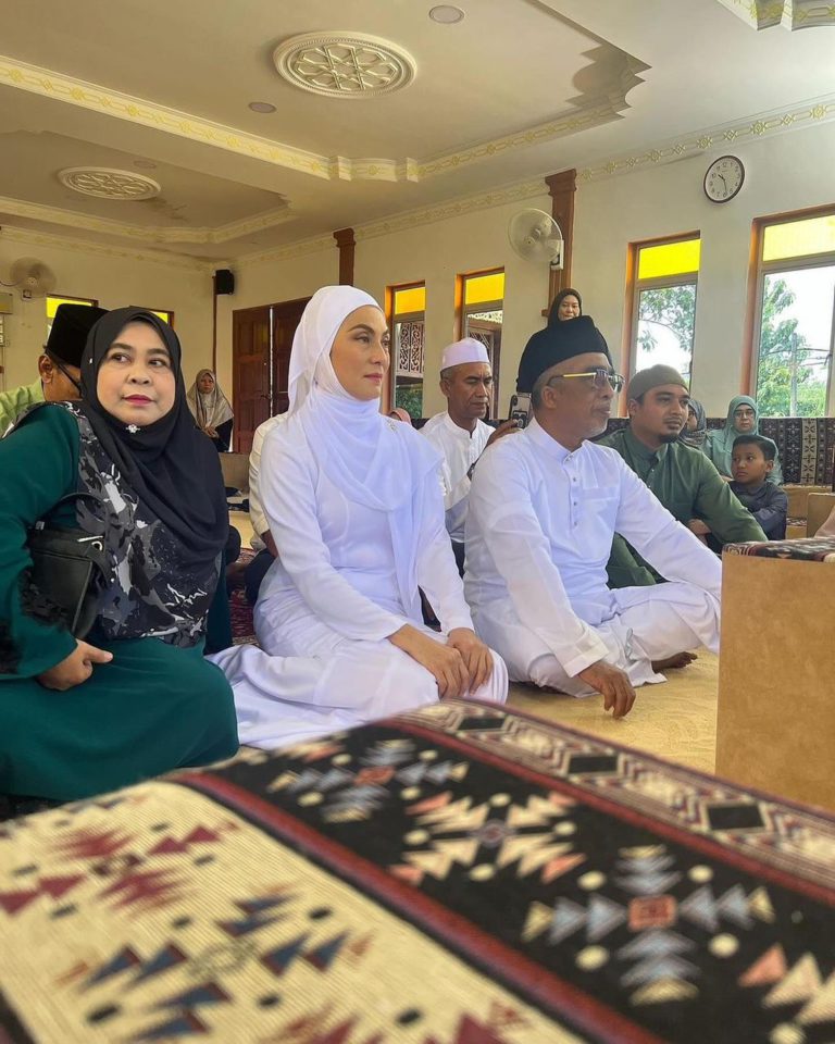 ‘ Lucy dan Wan Ismail Golok’ Bernikah ?