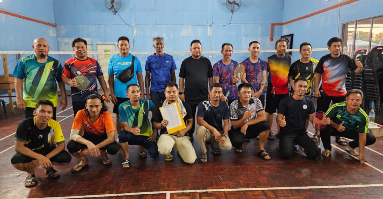 19 pasukan berentap pada kejohanan badminton bergu veteran