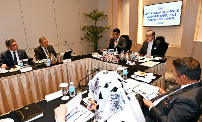 Kerajaan Negeri terus bangunkan industri minyak & gas di Sabah