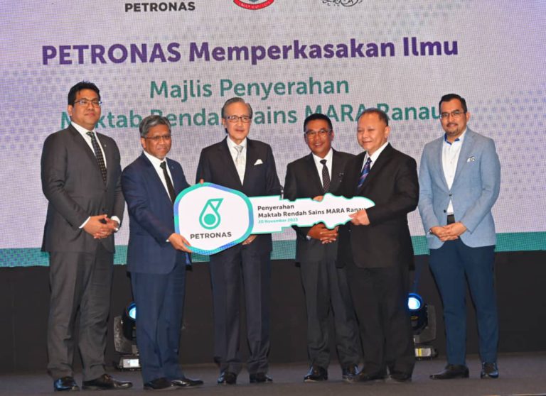 Inisiatif pastikan rakyat dapat pendidikan berkualiti