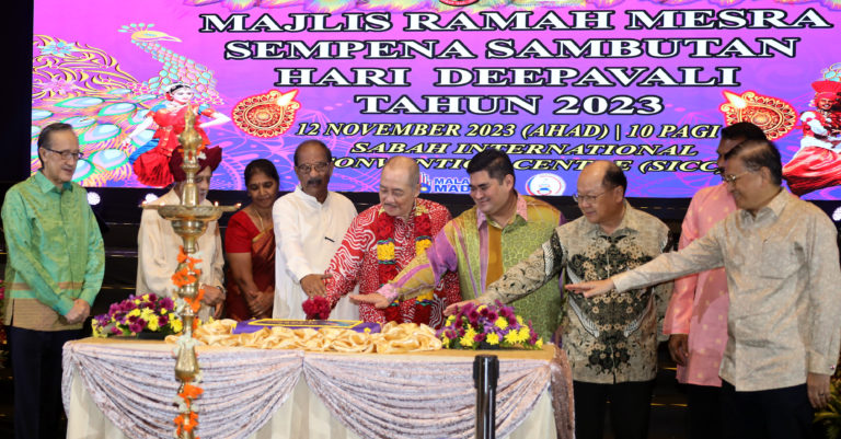Lebih 1,000 tetamu hadir memeriahkan sambutan Deepavali di SICC