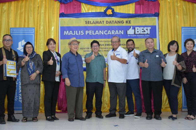 Kabinet setuju Bahasa Inggeris digunakan dalam urusan rasmi di Sabah dan Sarawak