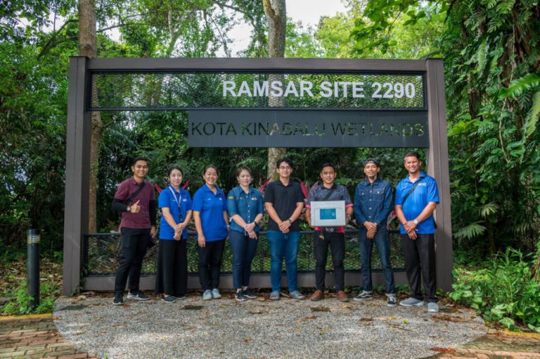 UMS lepaskan benih ketam bakau, tingkat usaha pemuliharaan ekosistem pantai