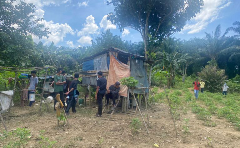 Pasangan suami isteri warga emas di serang gajah, suami maut