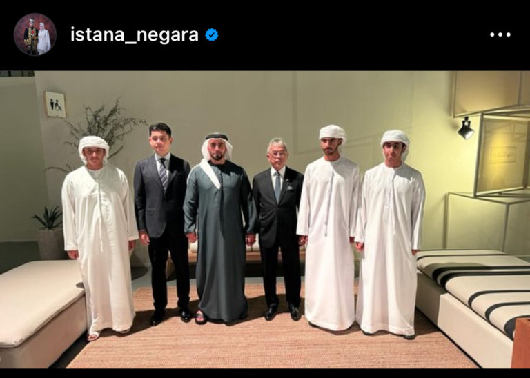 Agong Berangkat Ke Majlis Sambutan Hari Kebangsaan Ke-52 Uae