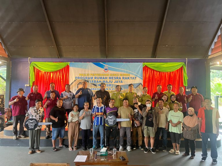 20 keluarga di DUN Sook terima kunci Rumah SMJ