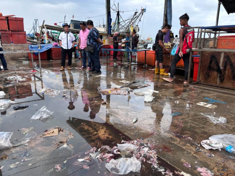 Tahap kebersihan Kompleks Perikanan SAFMA Kota Kinabalu perlu dipertingkatkan segera – Dr Sabin
