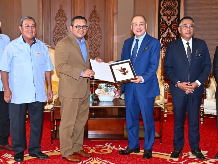 Hajiji terima kunjungan MB Selangor