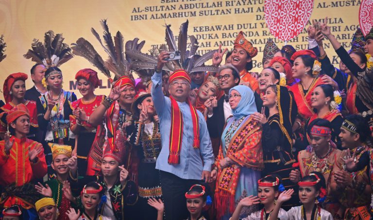 Agong, Raja Permaisuri istimewa di hati rakyat Sabah