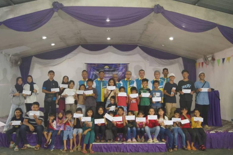 PMBS Tanjung Aru salur bantuan baucer persekolahan