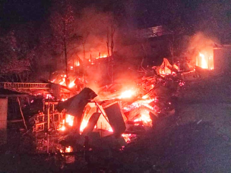 Empat rumah musnah terbakar di Kg Muhibbah Baru, Menggatal