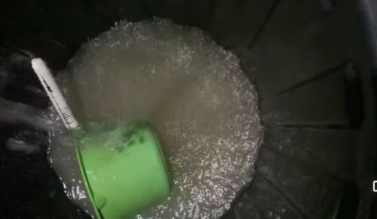 Kerja penyambungan paip transmisi, punca air bertukar ‘milo’