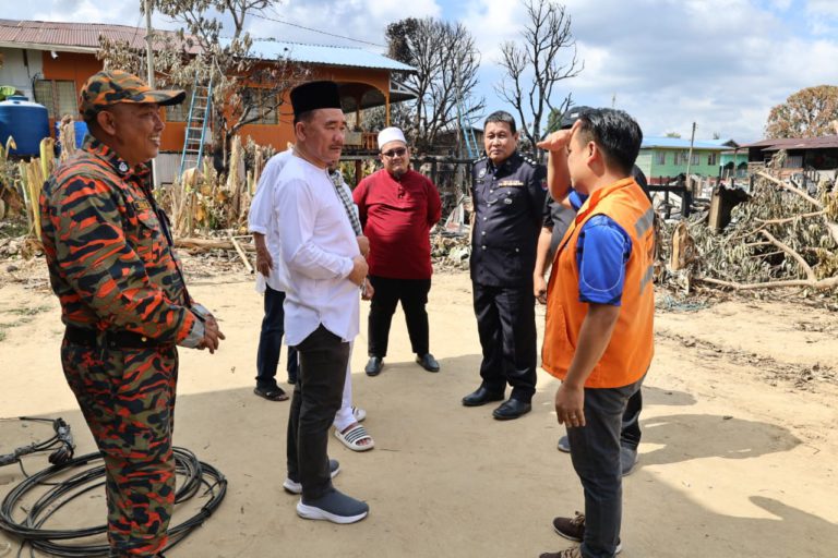 PZS salur bantuan kepada sembilan KIR terlibat kebakaran di Kg Bakalau