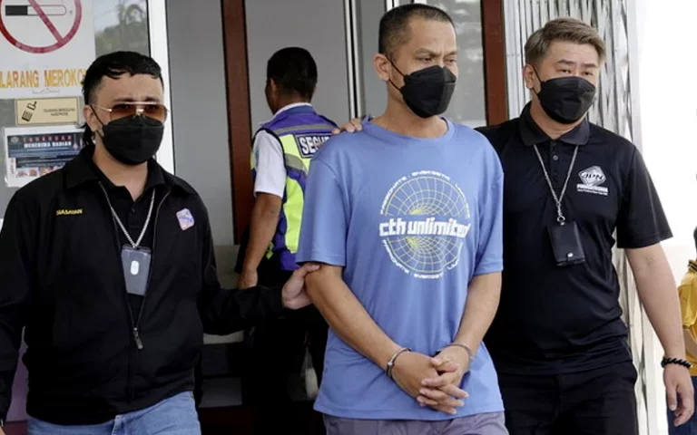 Lelaki dipenjara, denda guna kad pengenalan palsu kerja sebagai guru sejak 29 tahun lepas