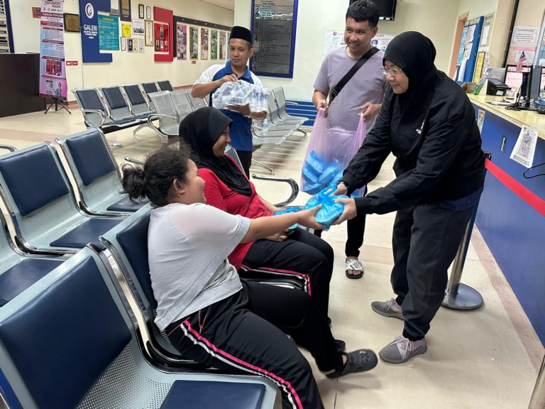 Singgah Sahur Bersama YPC, Wanita, Pemuda Gagasan Rakyat Likas