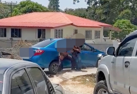 Tular dua individu bergaduh berpunca  tidak beri laluan semasa melalui jalan sempit