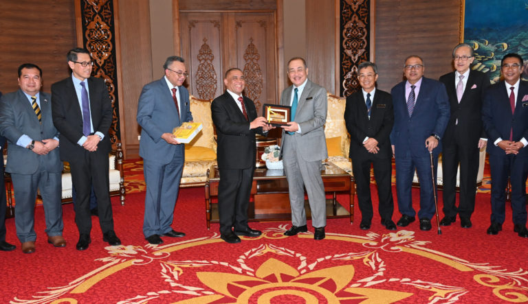 Hajiji terima kunjungan hormat MB Perak