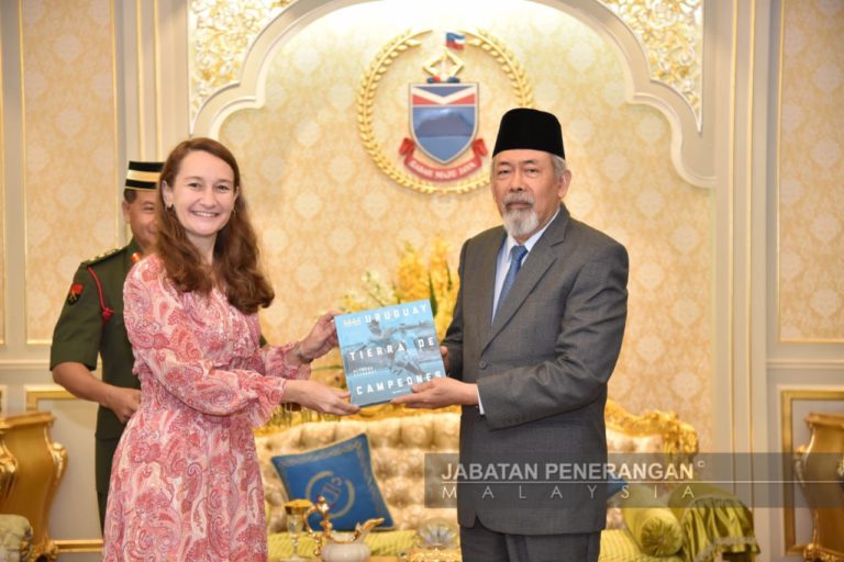 Tun Juhar terima kunjungan Duta Uruguay