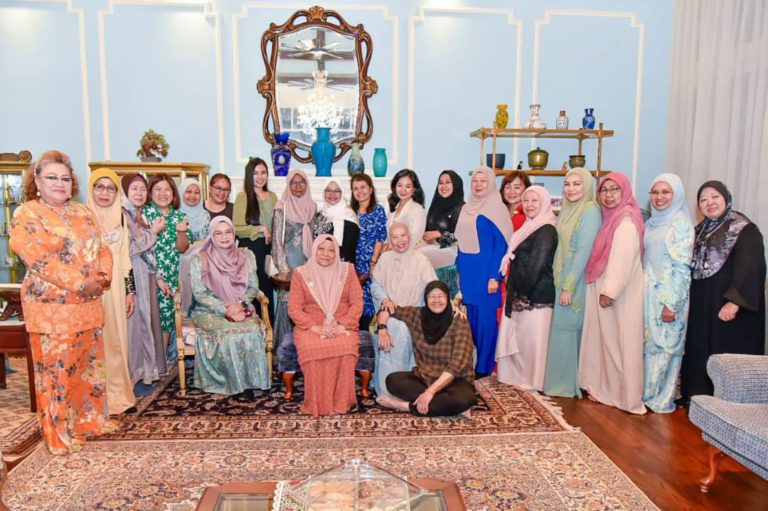 Kunjung mengunjung kukuhkan silaturrahim – Azizah
