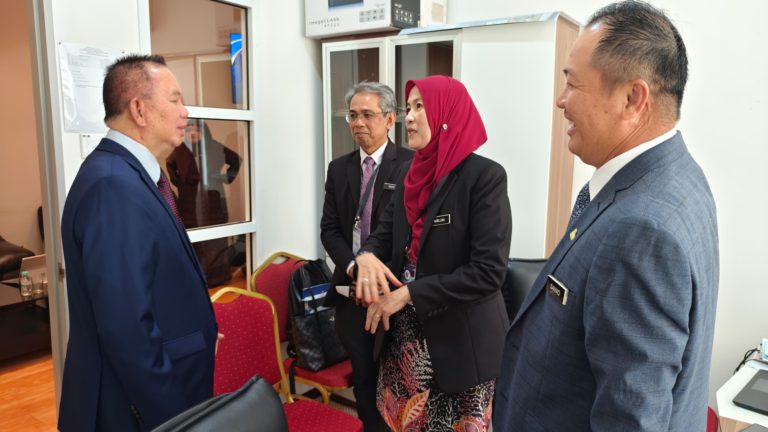 DUN Sabah : Kerajaan tidak benarkan pembinaan Rumah SMJ dibina di atas air