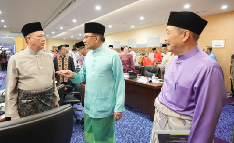 PM Anwar hadiri taklimat pembangunan negeri Sabah di Menara Kinabalu