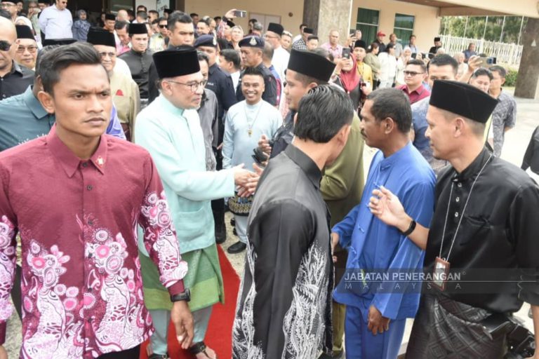 Anwar berangkat balik ke ibu negara