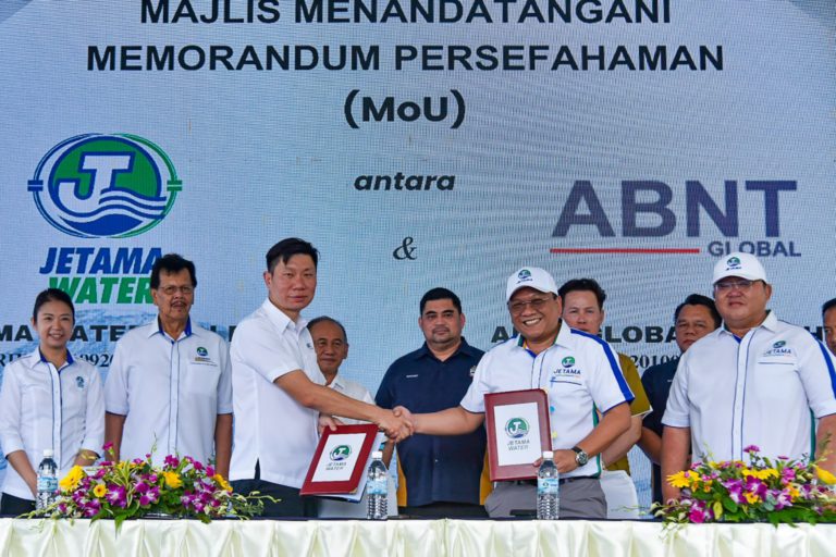 Sistem air minuman secara mudah alih, berkuasa solar berjaya dibangunkan