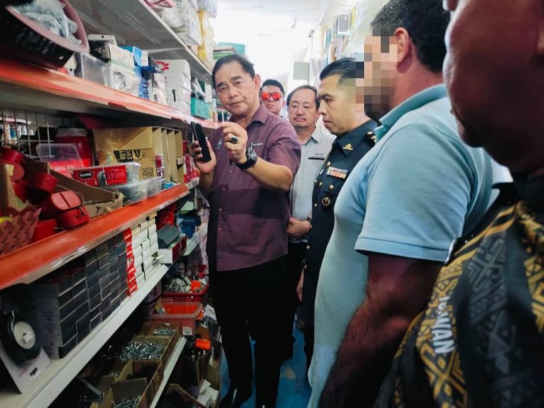 Tiada kompromi terhadap peniaga Pakistan naikkan harga barang jualan – James