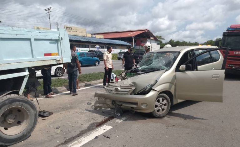 Warga emas lelaki maut kereta dipandu terbabas