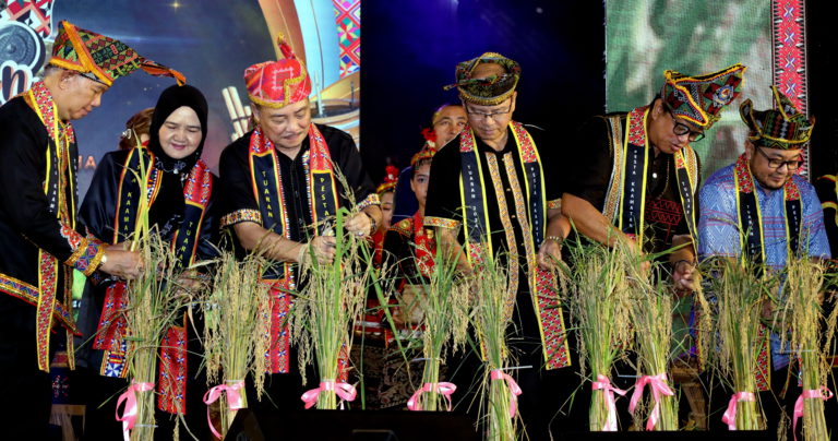 Pesta Kaamatan platform pupuk perpaduan