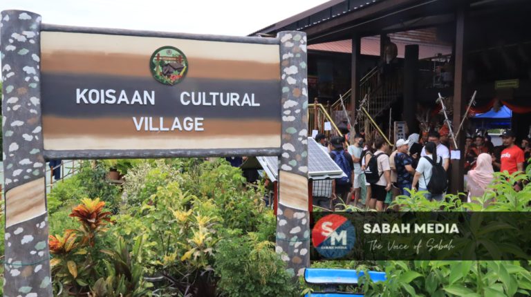 Cuaca panas tidak halang ribuan pengunjung banjiri Hongkod Koisaan