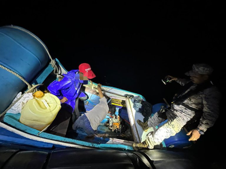 Dua warga Filipina ditahan cuba seludup petrol